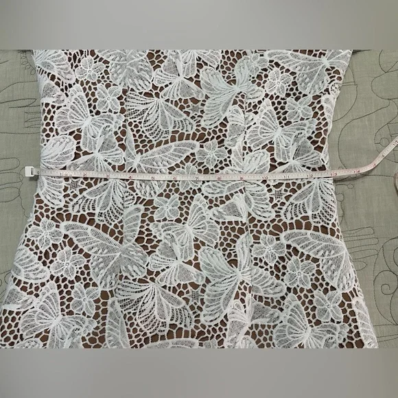 NWOT Elliatt Verona Dress XS 3D Butterfly Lace White Nude Lining - Picture 13 of 13